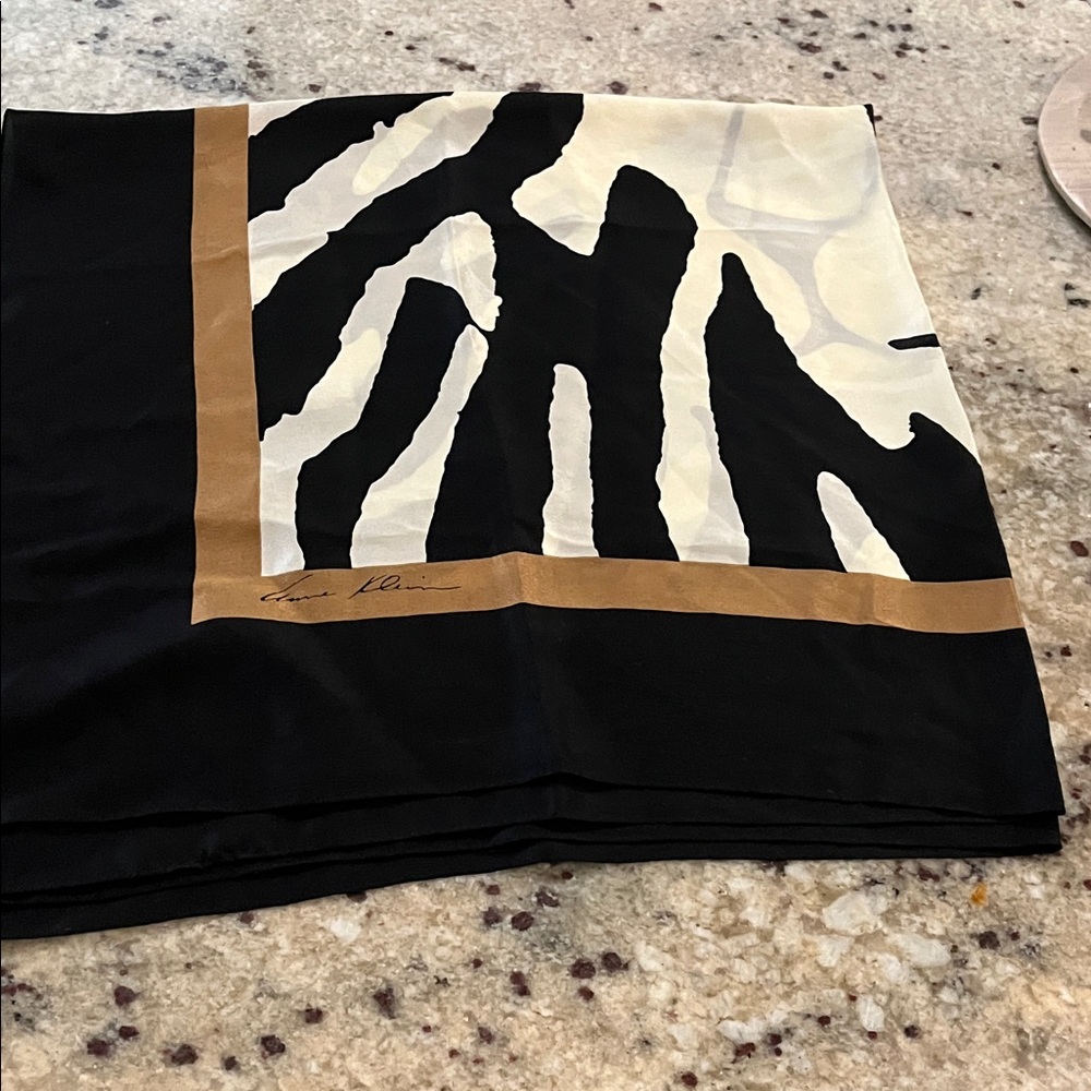 Anne Klein scarf - Picture 2 of 4